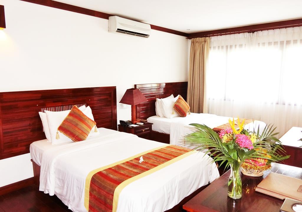 Paradise Angkor Villa Hotel Siem Reap Exterior foto